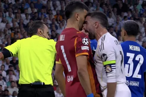 كارفاخال يزيد معاناة ريال مدريد